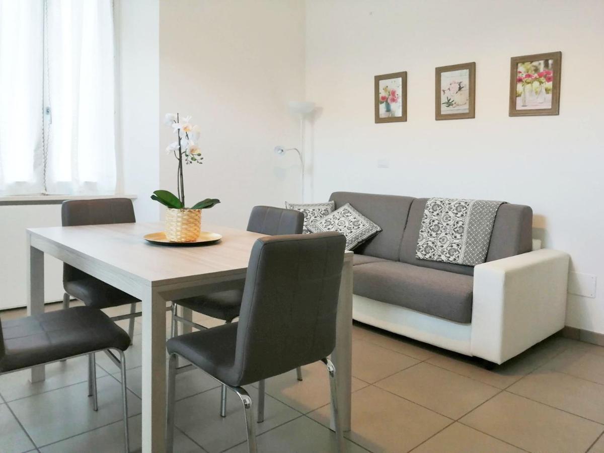 Appartamento Aida - Near The Center With Private Parking E Ac Como Exterior photo