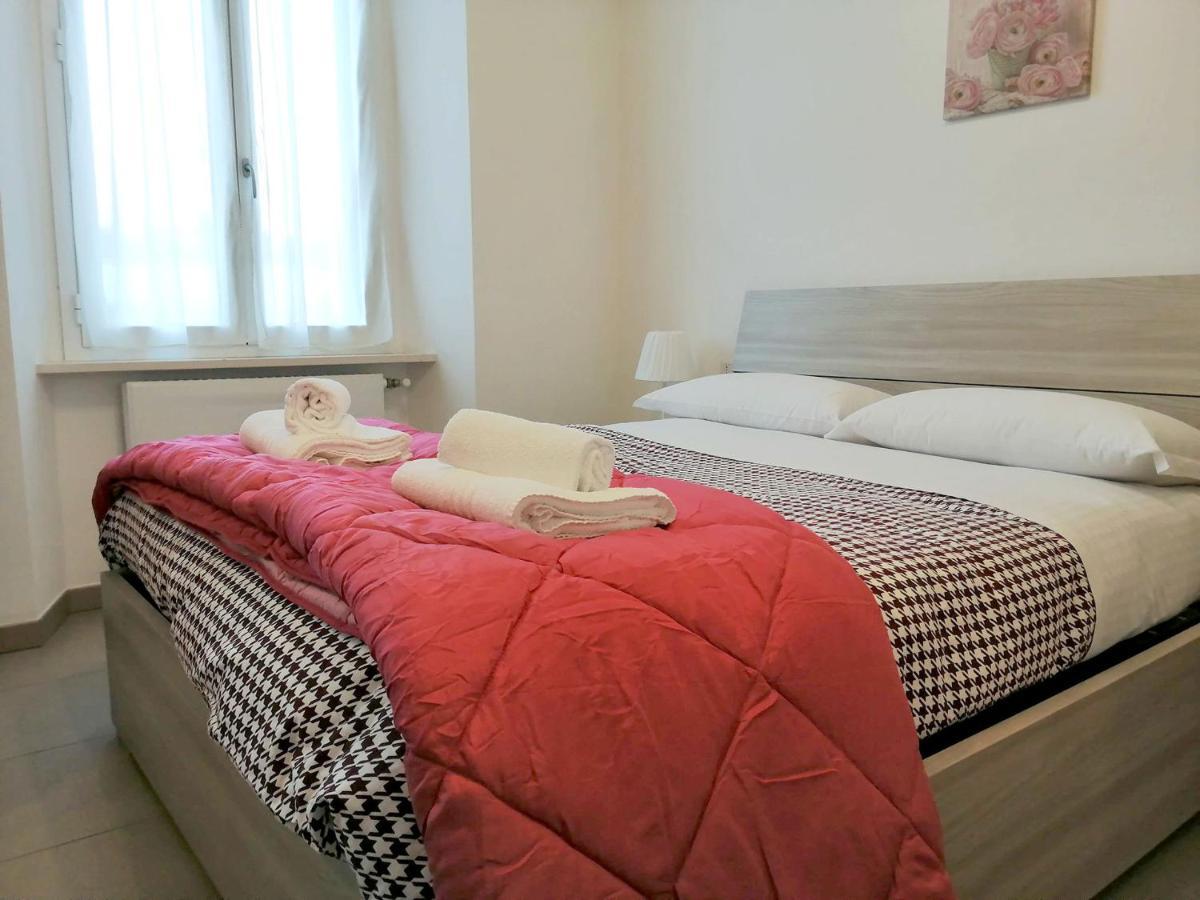 Appartamento Aida - Near The Center With Private Parking E Ac Como Exterior photo