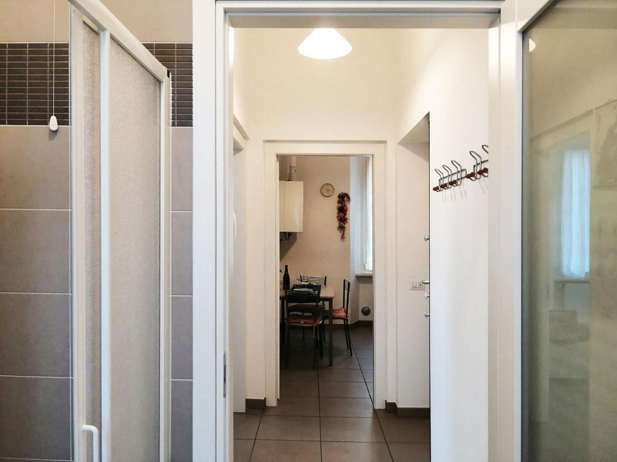 Appartamento Aida - Near The Center With Private Parking E Ac Como Exterior photo
