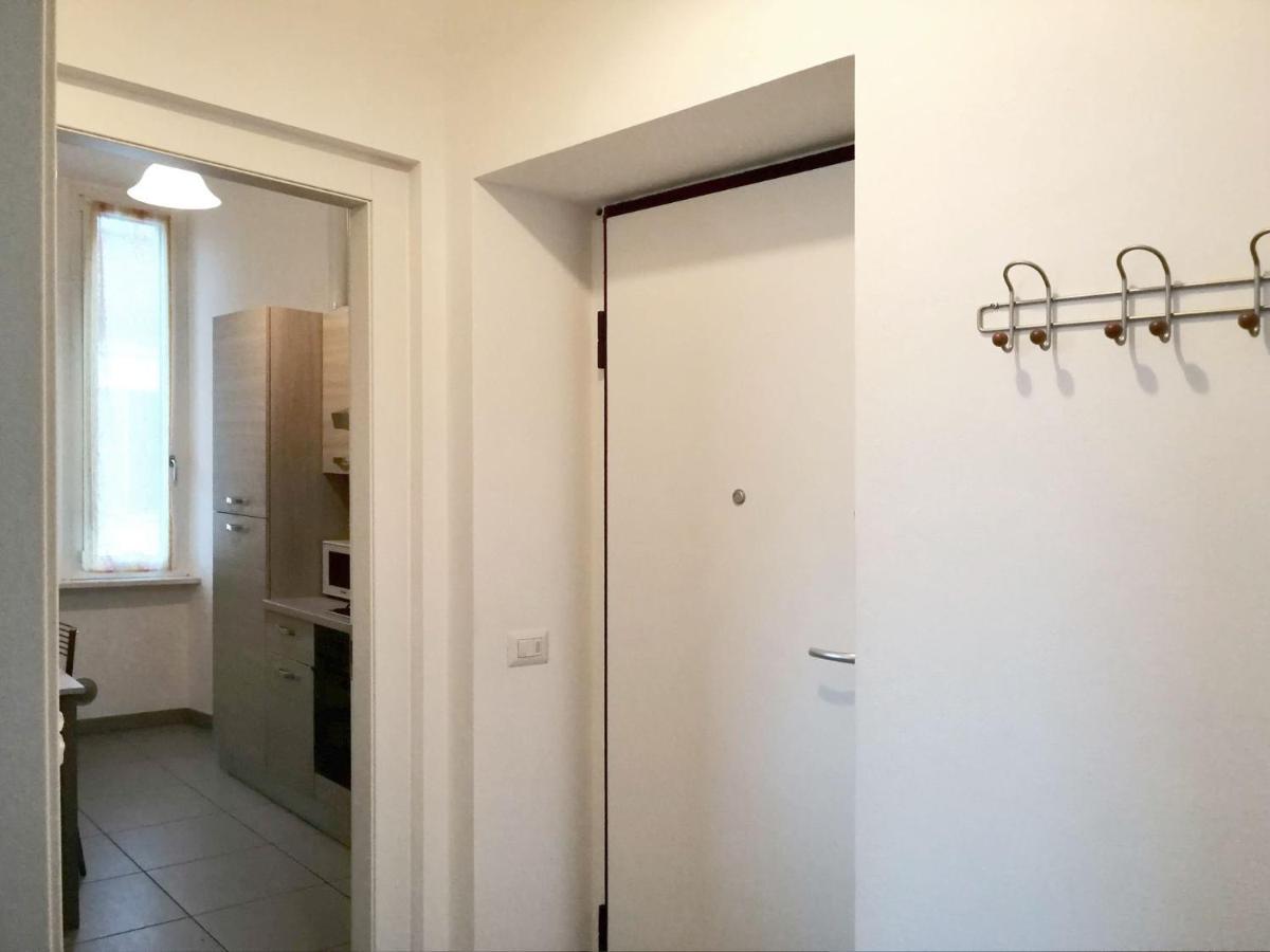 Appartamento Aida - Near The Center With Private Parking E Ac Como Exterior photo