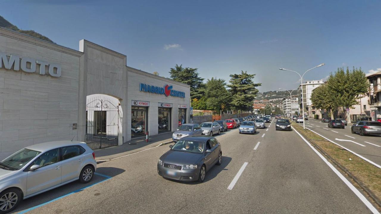Appartamento Aida - Near The Center With Private Parking E Ac Como Exterior photo